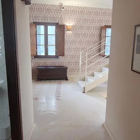 Tuscanflat Castle