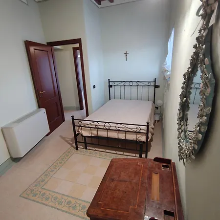 Tuscanflat Castle