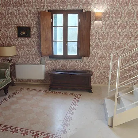 Tuscanflat Castle