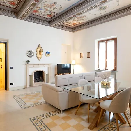 Tuscanflat Castle *