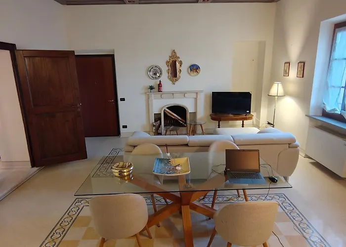 Tuscanflat Castle Apartamento