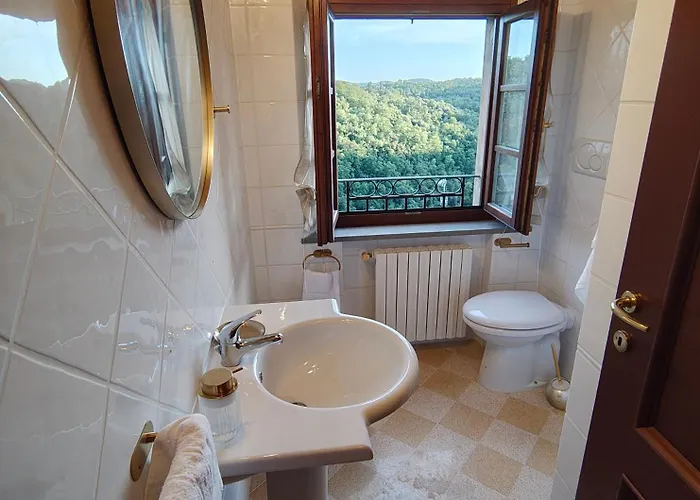 Tuscanflat Castle