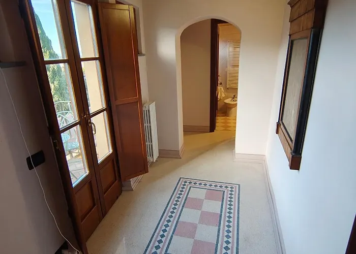 Tuscanflat Castle Apartamento