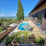 Tuscanflat Castle