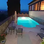 Tuscanflat Castle
