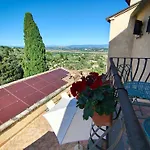 Tuscanflat Castle * Scrofiano