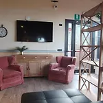 Tuscanflat Castle 아파트 *